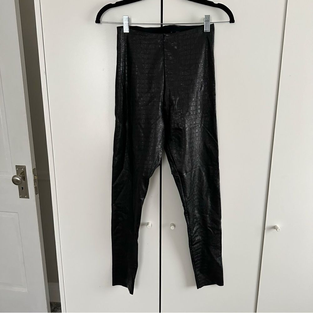 Commando Faux Leather Animal Legging in Croc - Picture 2 of 4